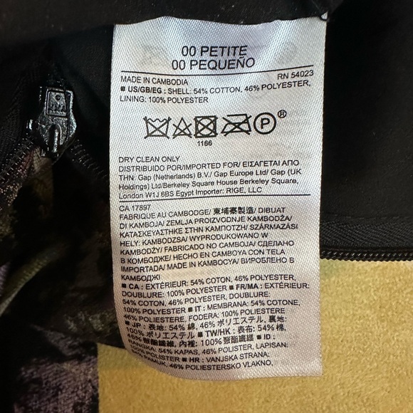 Banana Republic A-Line Pleated Wrap Skirt in Floral - Picture 6 of 6